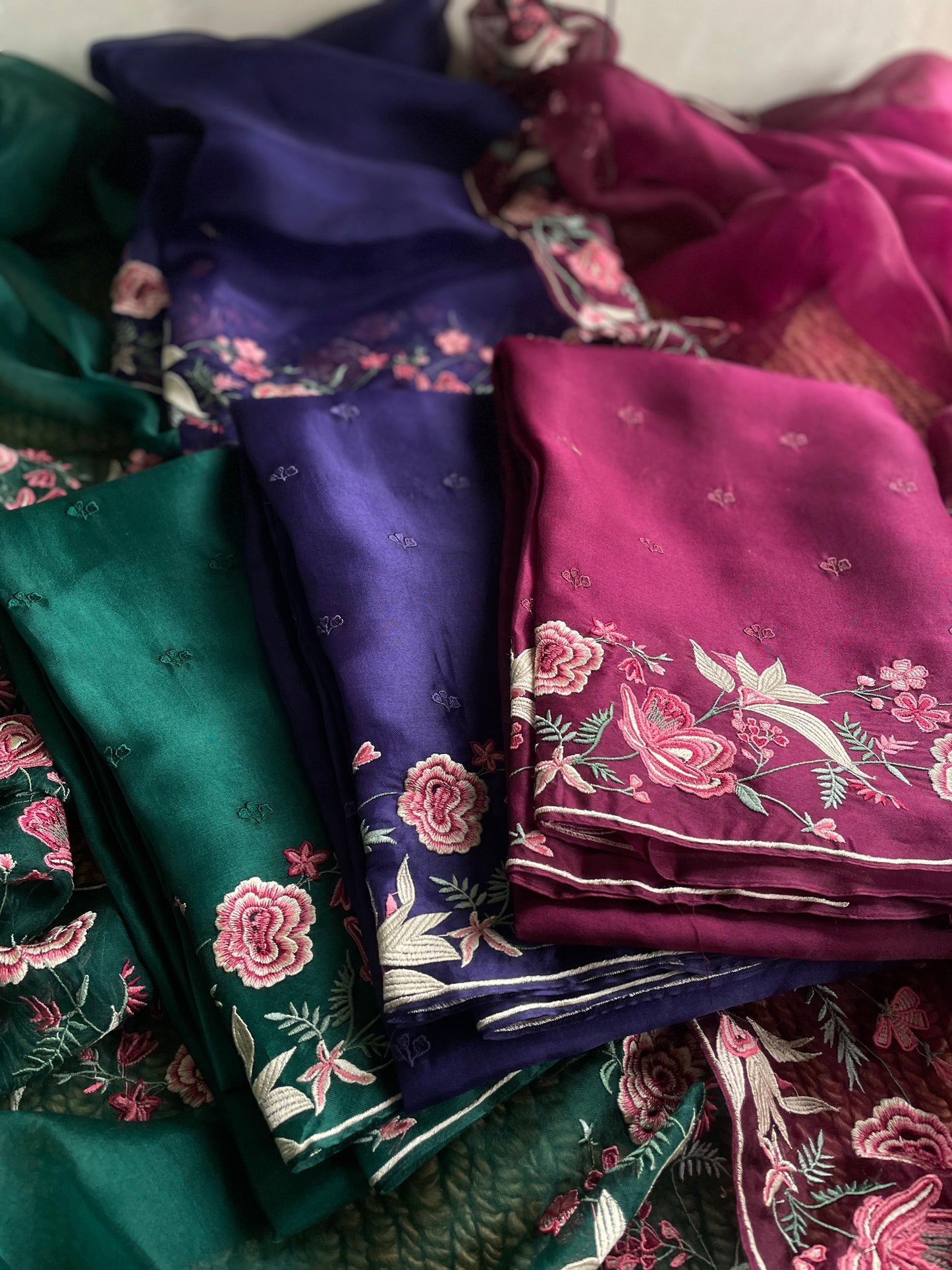 SHEER LUXURY PARSI GARA SUIT SHEER008