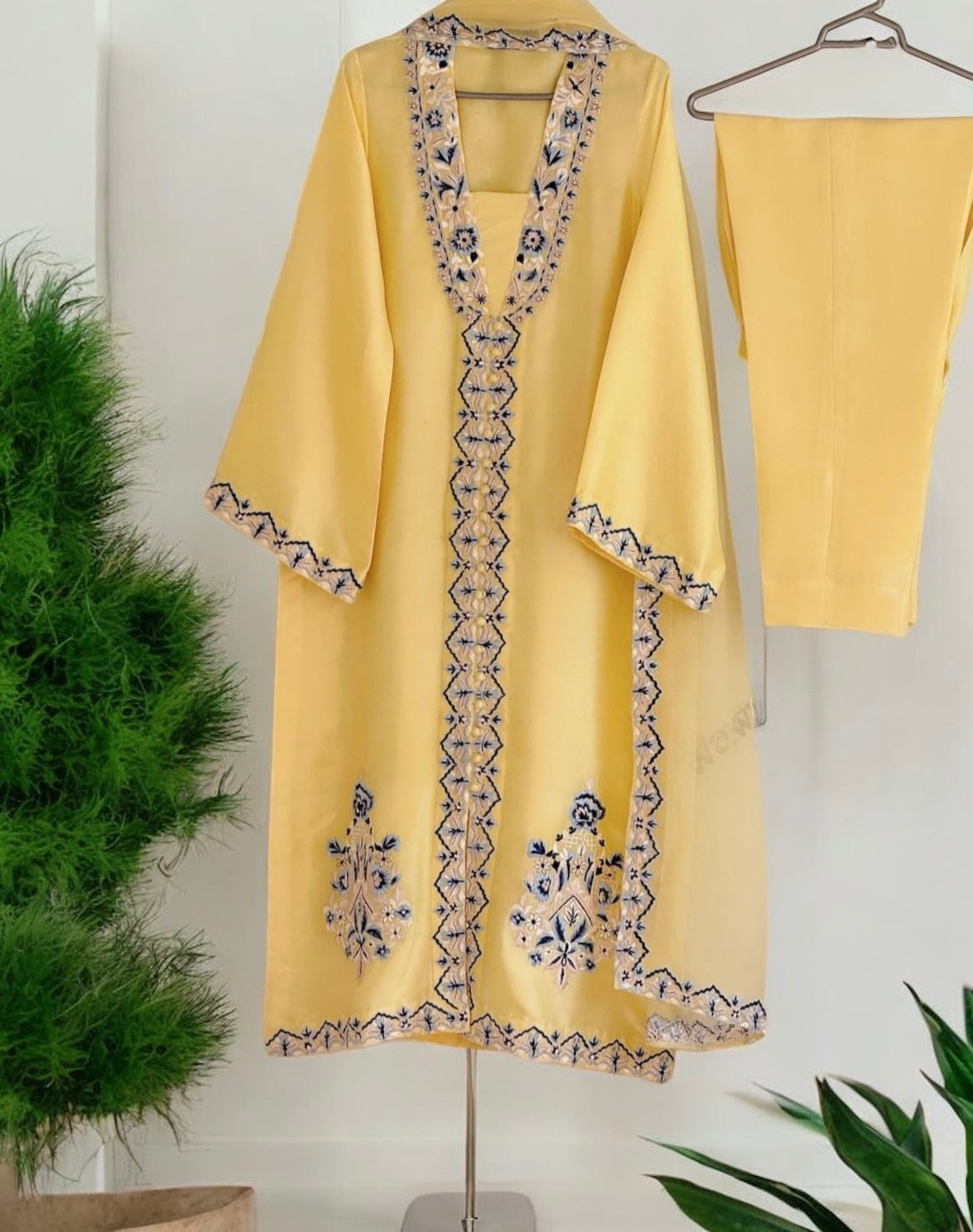 Pure Handwoven Chanderi silk Pakistani suit PRP004