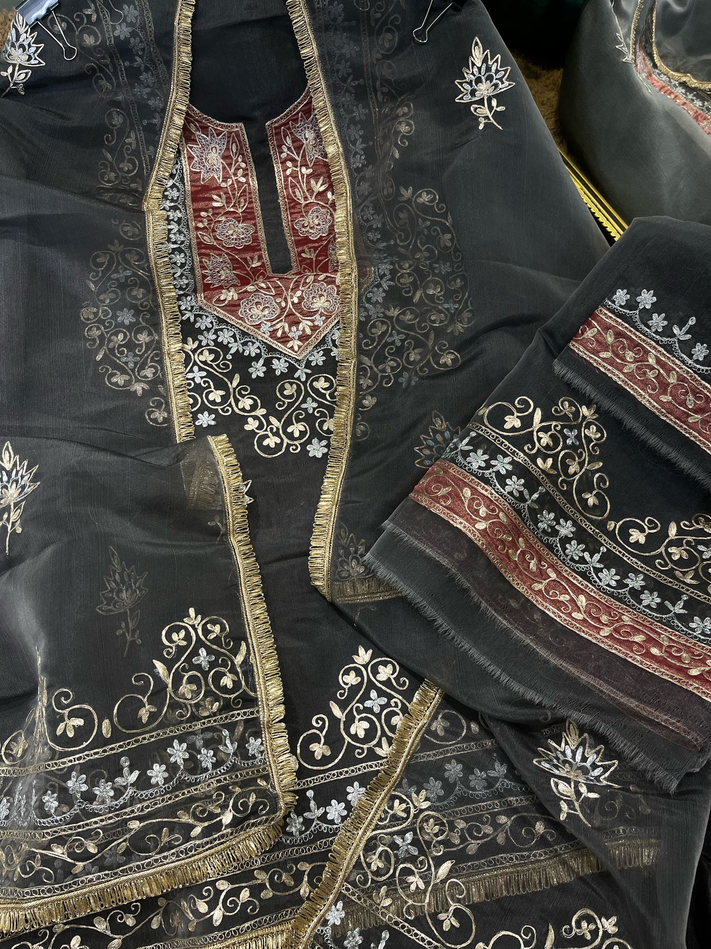 MAHARANI LUXURY TISSUE SILK SUIT MTC001B