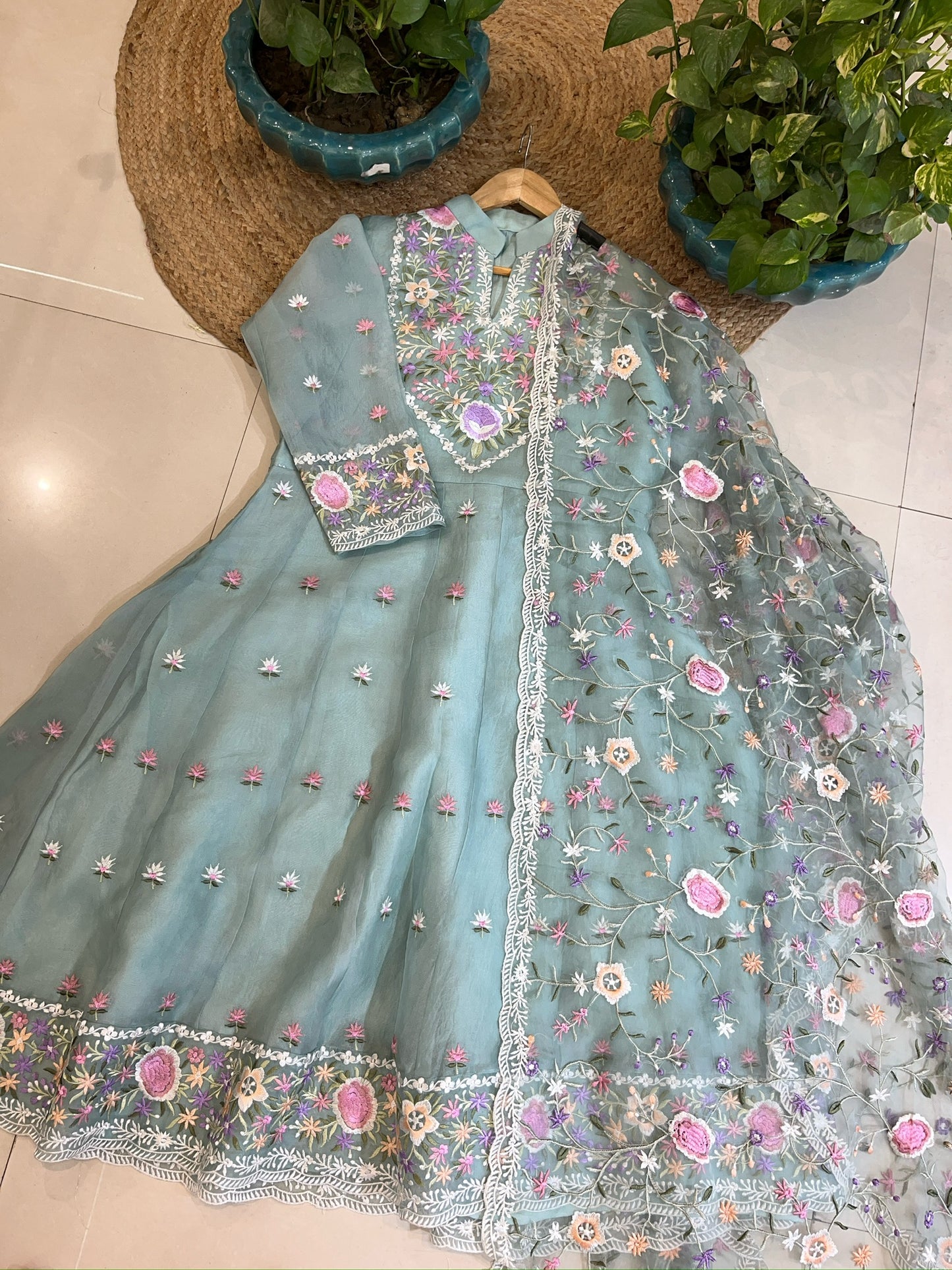 Anarkalj SHEER LUXURY PARSI GARA SUIT A001