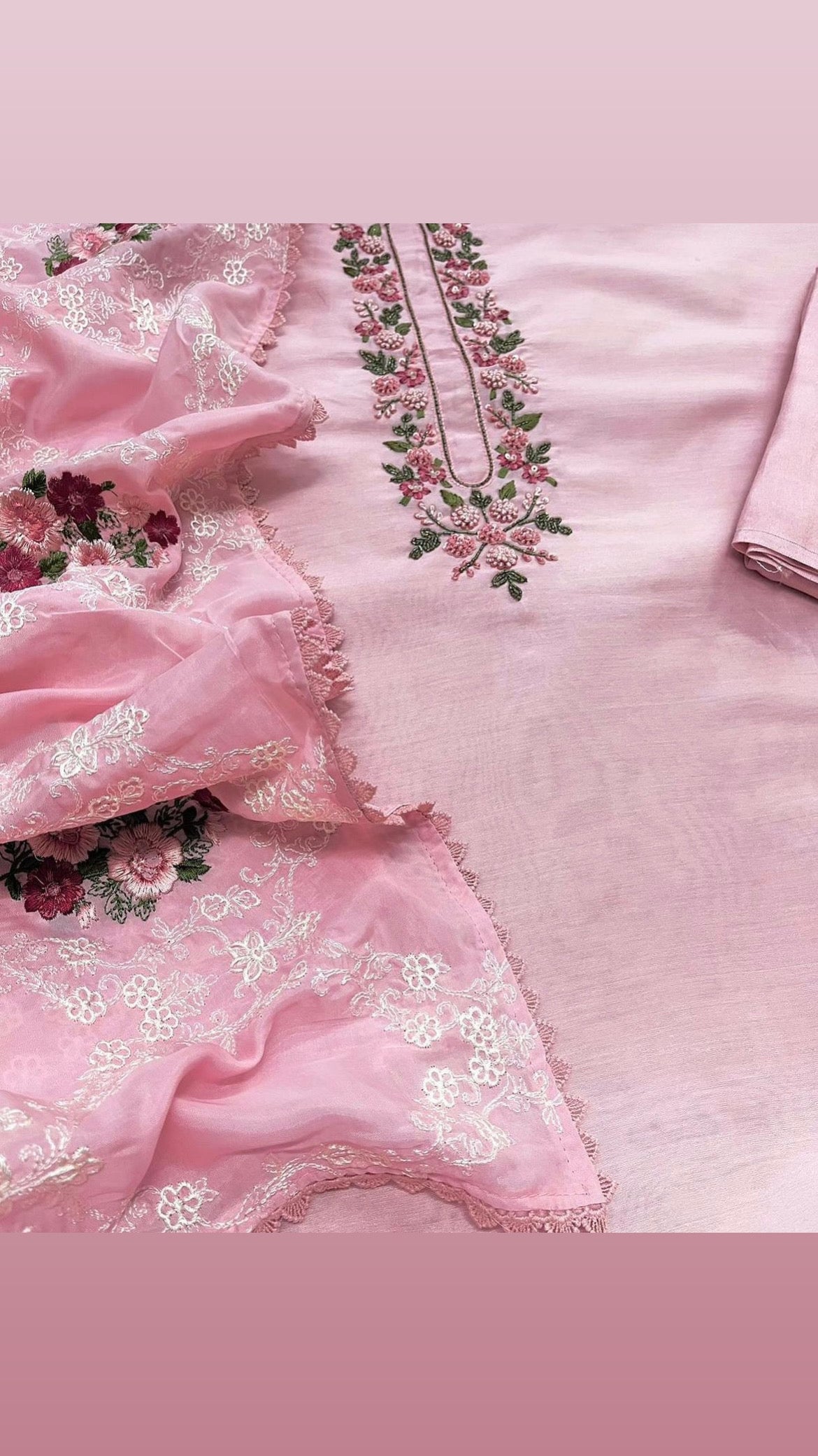 PURE CHANDERI SILK AND ORGANZA EDITS CHO009