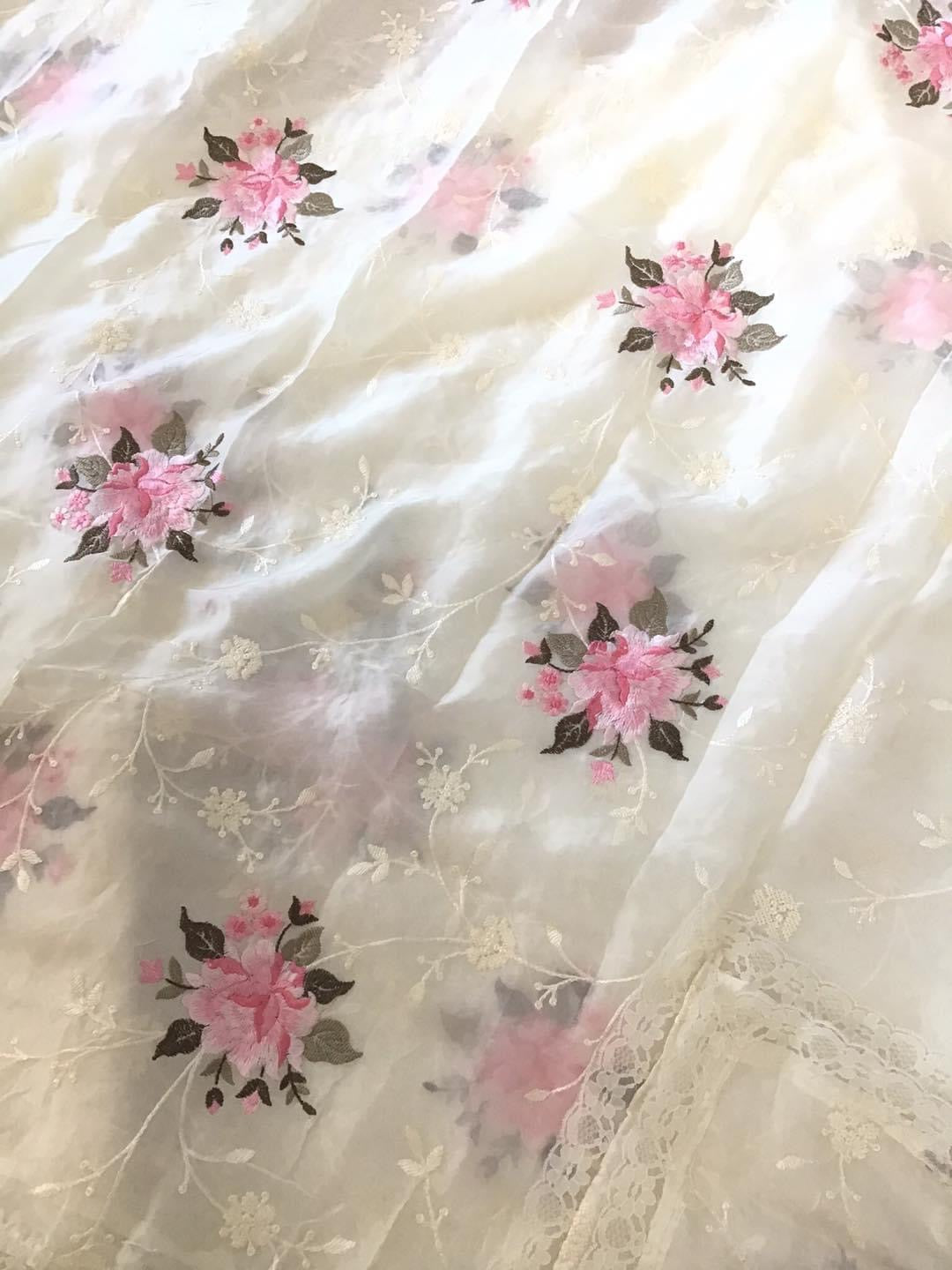 PURE CHANDERI SILK AND ORGANZA EDITS CHO008