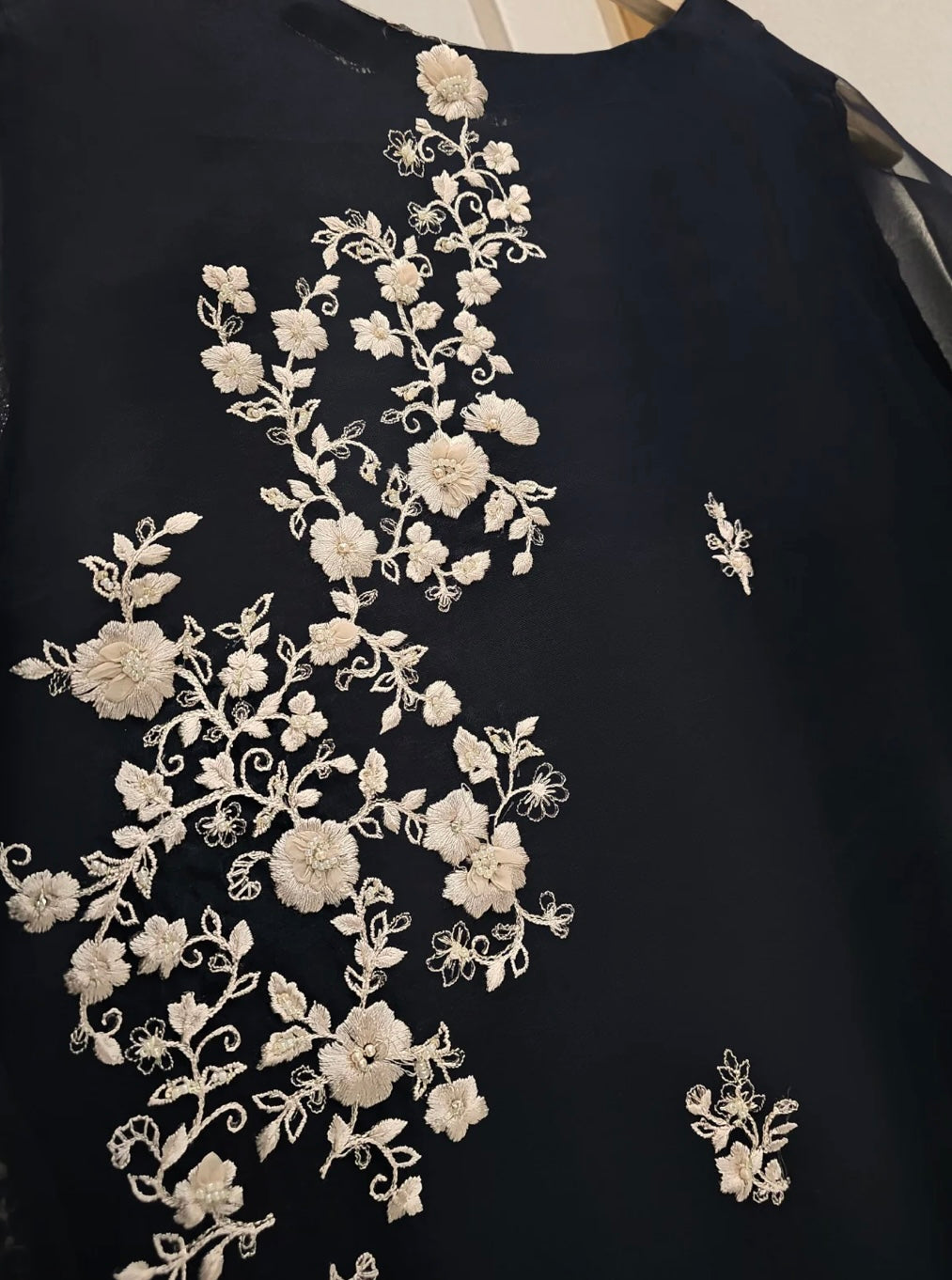 Sheer Luxury Ready to Wear Pakistani Suit SLP00157