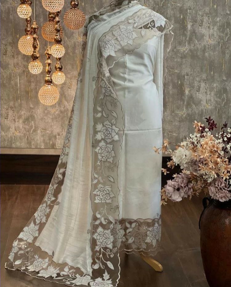 ATHARVA Hand Applique /Cutwork Embroidery Salwar Kameez/pure Mul Chanderi Shirt & Dupatta/Santoon Bottom/Custom Stitch Unstitch/Plazo/Pant/ CUT8048(White n Water Gold)