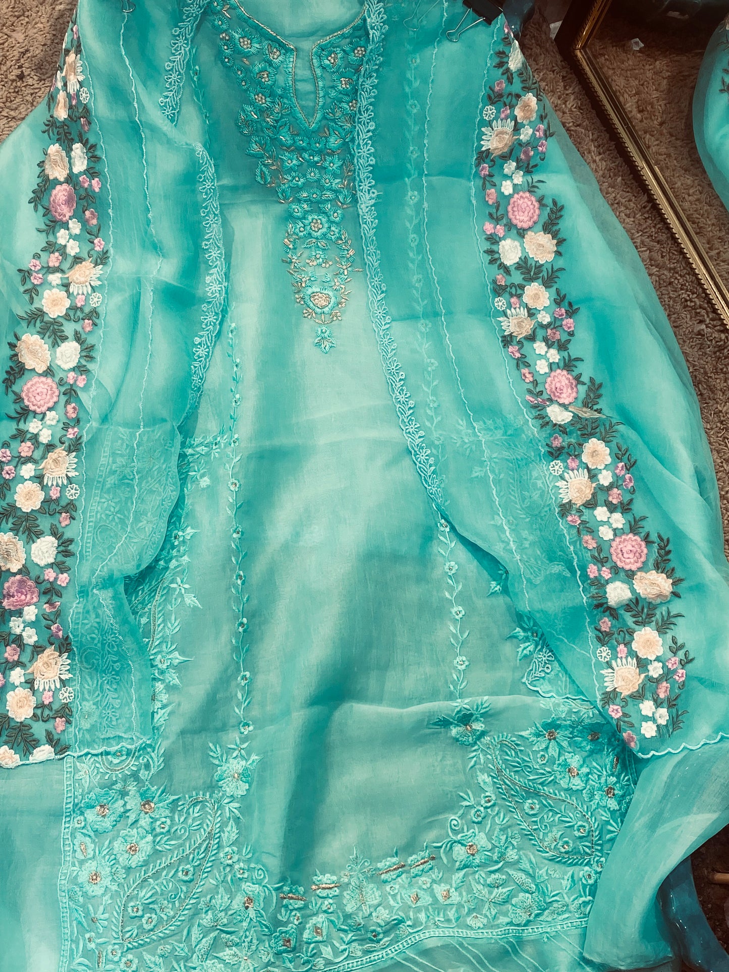 Sheer Luxury Ready to Wear Pakistani Suit SLP003C
