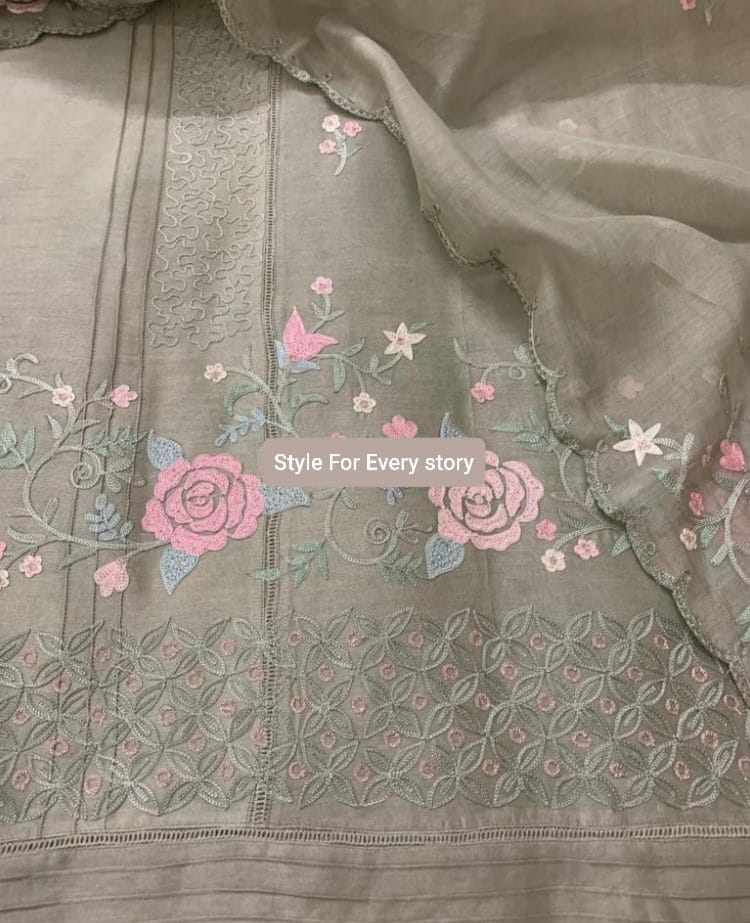 PURE CHANDER SILK KASHMIRI AARI SUIT CH5430 Mouse