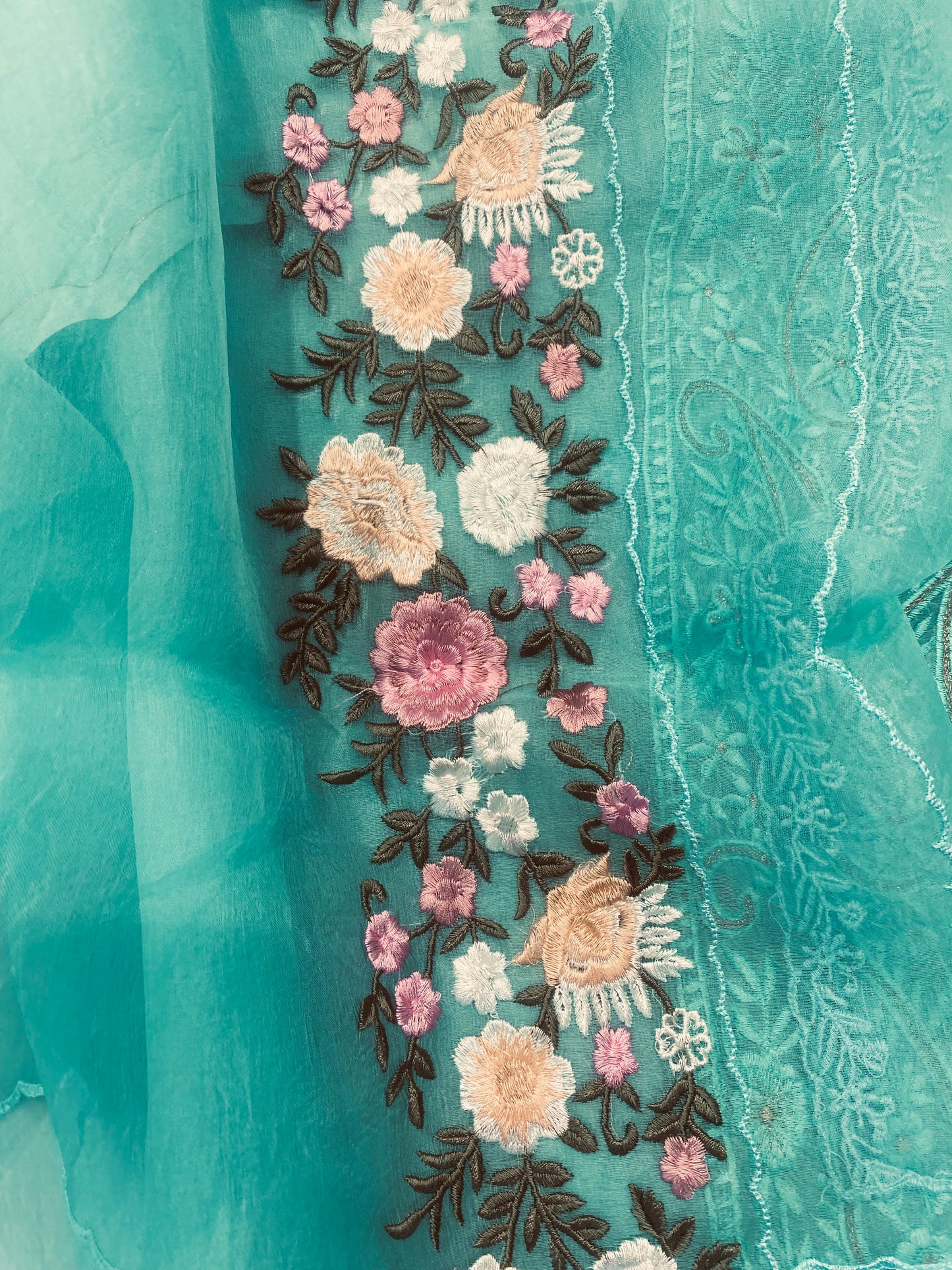 Sheer Luxury Ready to Wear Pakistani Suit SLP003C