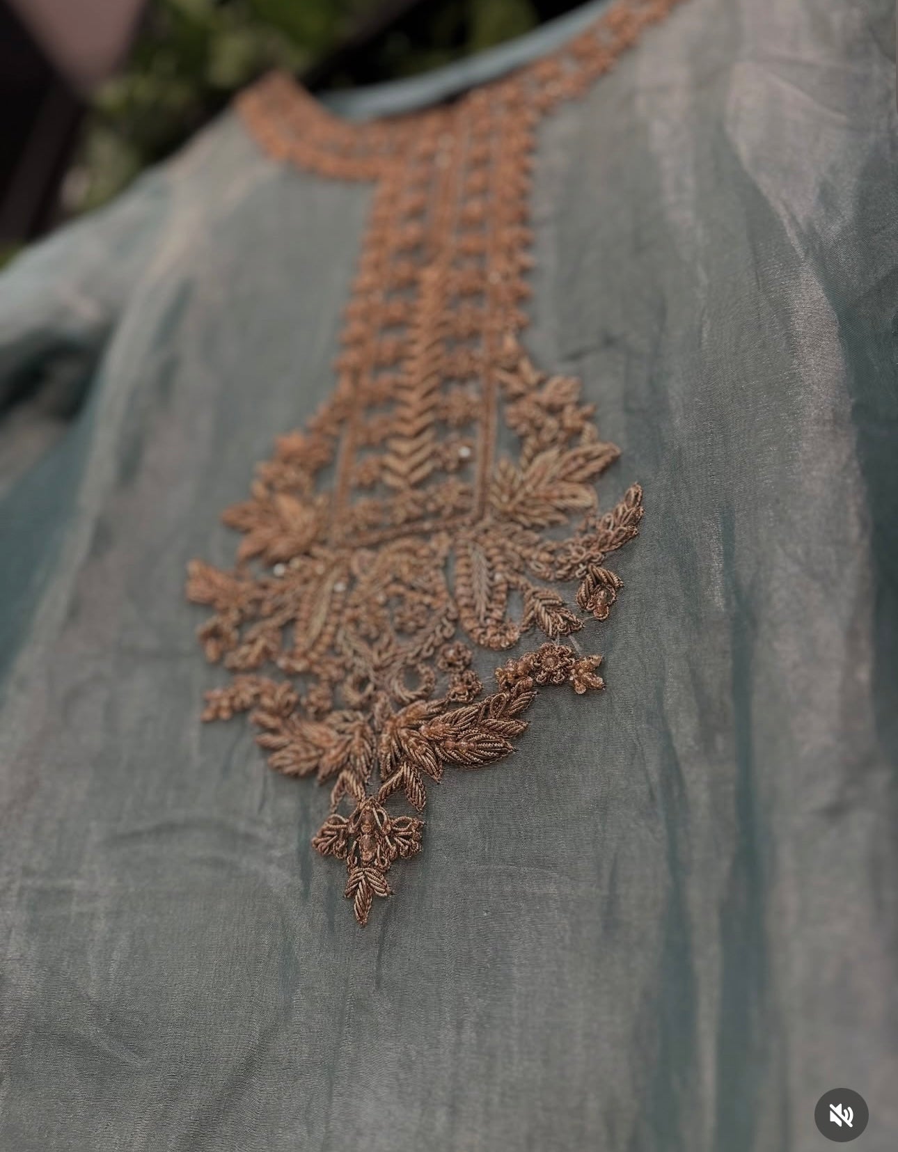 Atharva Heritage ✨ Diwali & Karva Chauth Exclusive – Handwoven Tissue Silk Zardozi Ensemble ✨