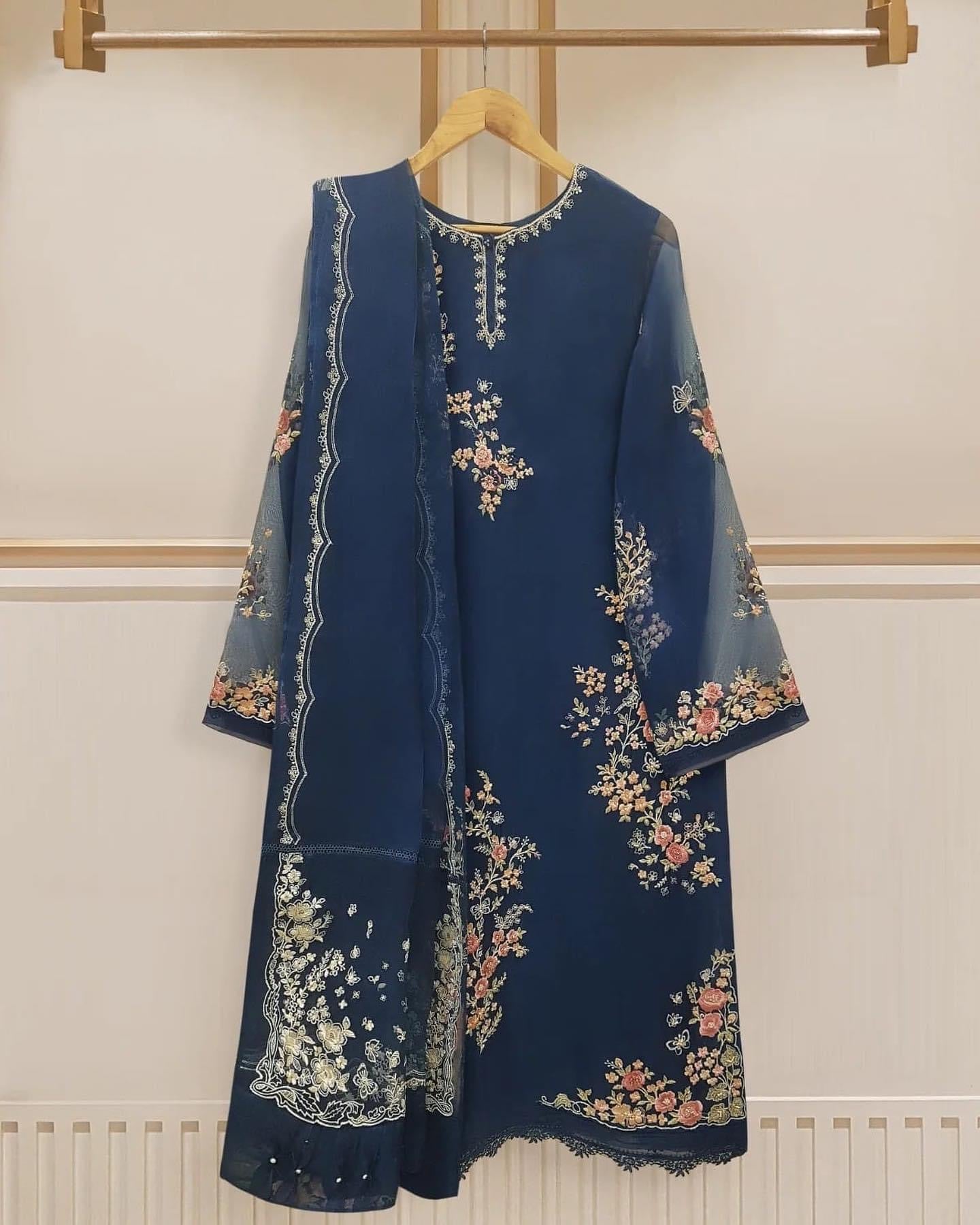 Pakistani Pure Silk Organza Ready to Wear Suit SLP0057