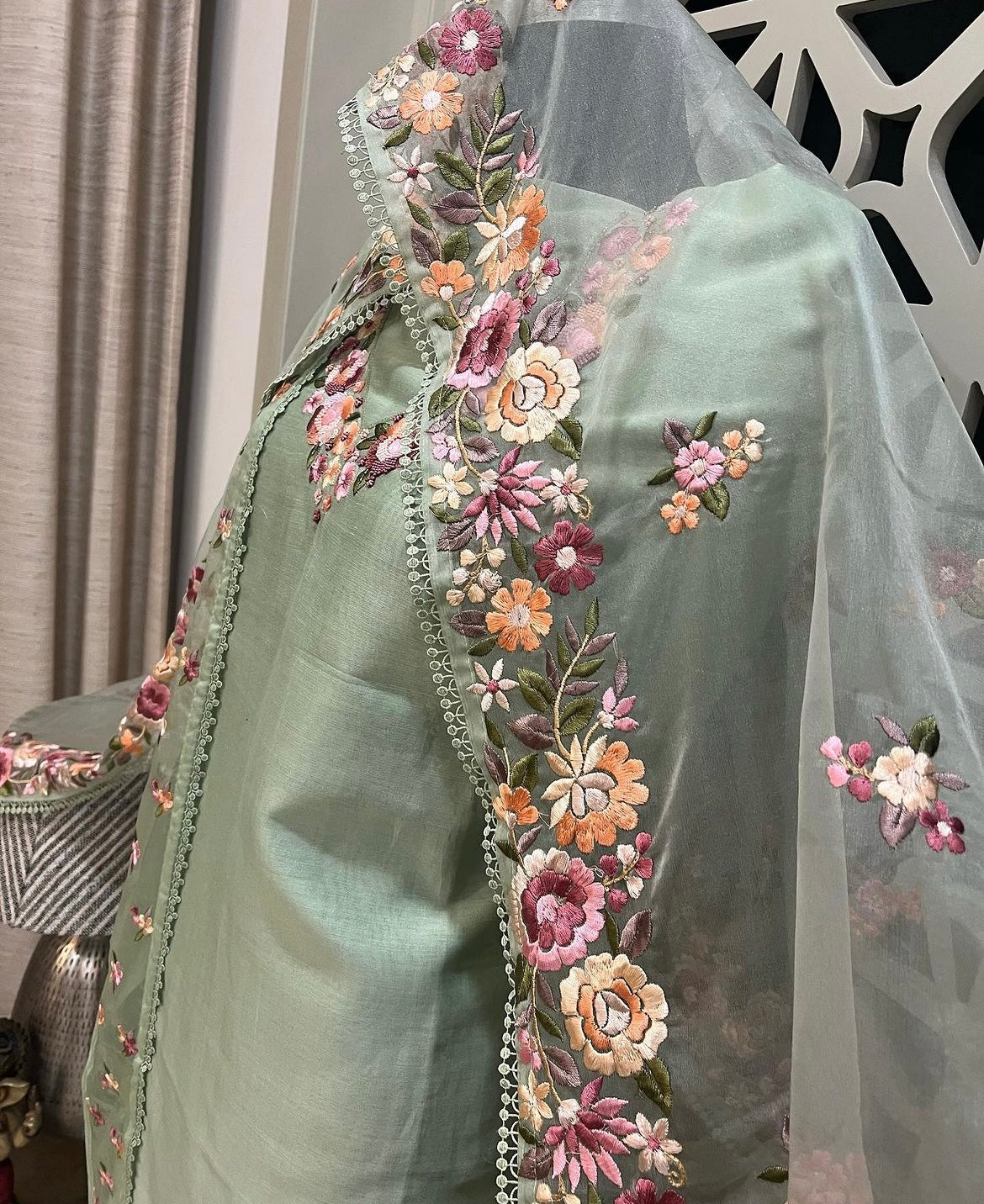 PURE CHANDERI SILK AND ORGANZA EDITS CHO001PI Pista