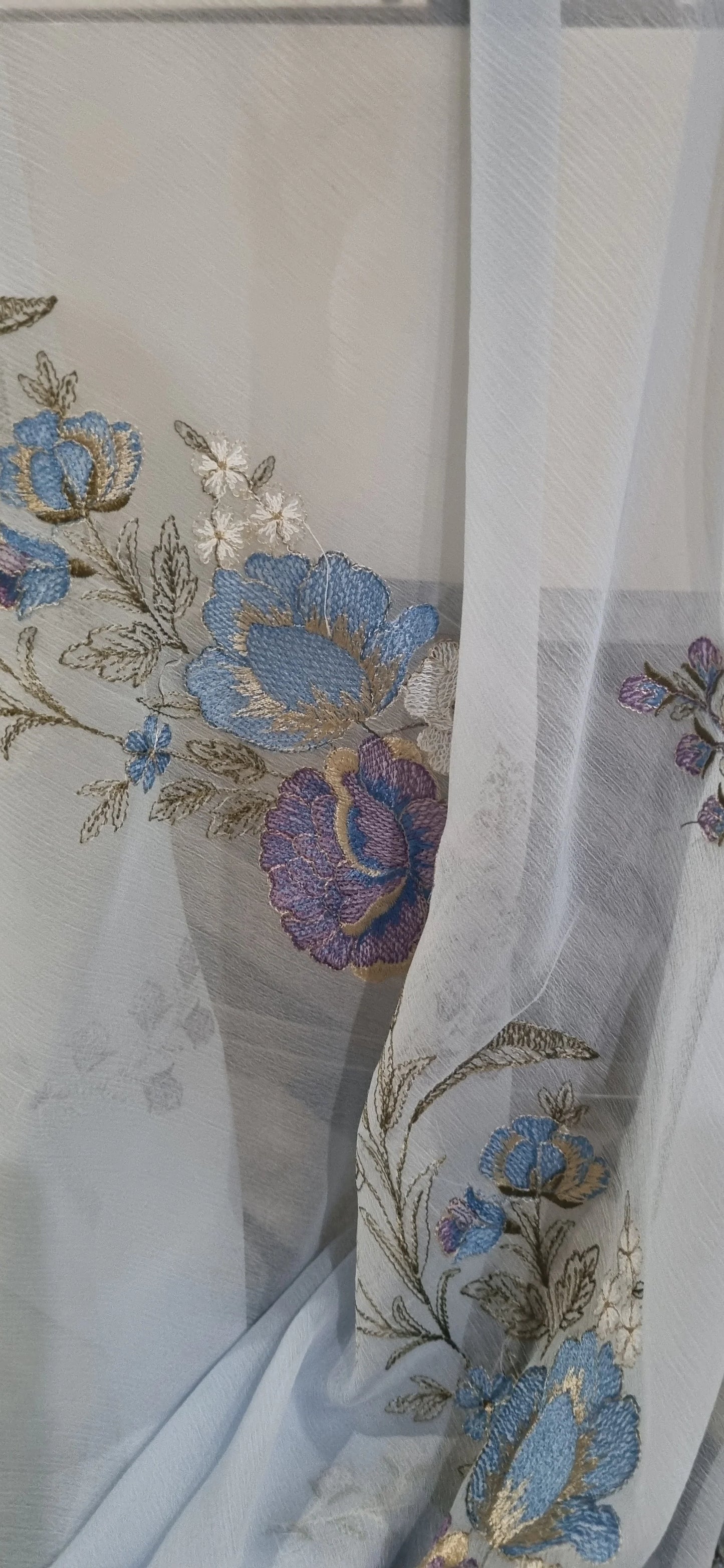 Pure Mul Chanderi Kurta/Pure Chiffon Dupatta / French Thread Embroidered SUIT CHO00162 Grey