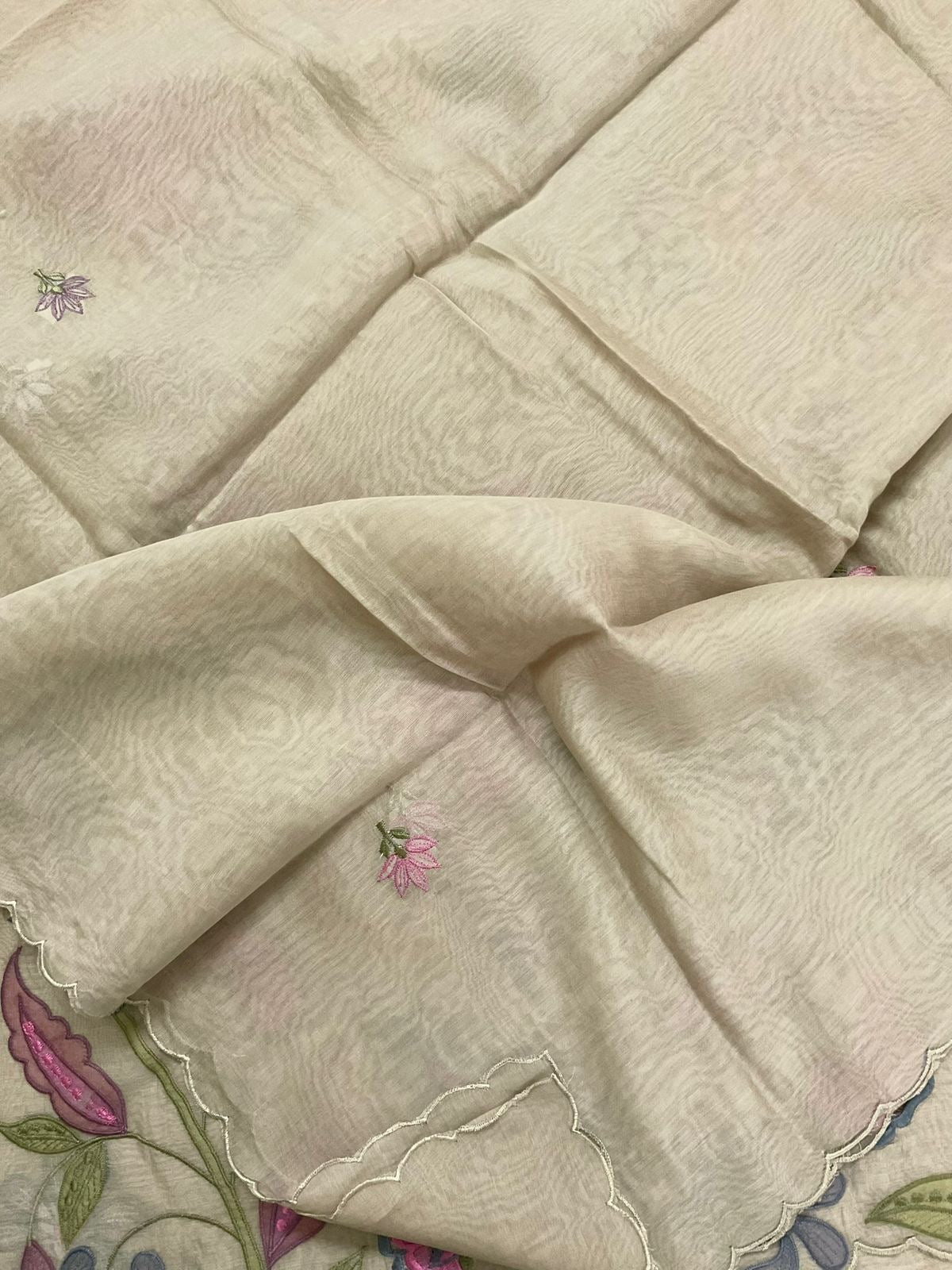 Atharva Heritage/Pure Mul Chanderi Shirt & Dupatta/ Hand Applique/Cutwork with Thread Embroidery/Cotton Silk Bottom/CUT80391