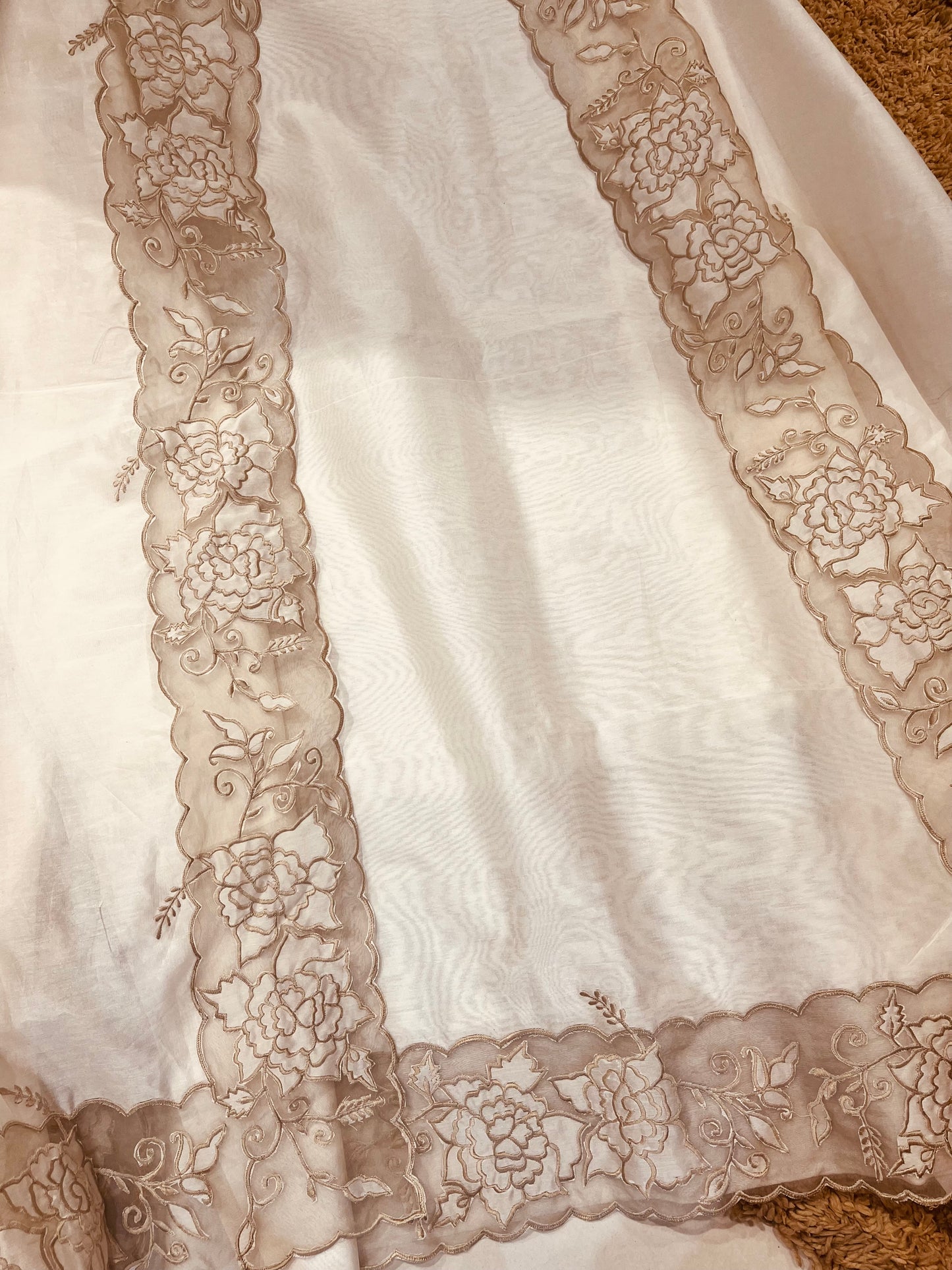 ATHARVA Hand Applique /Cutwork Embroidery Salwar Kameez/pure Chanderi Silk Shirt & Dupatta/Santoon Bottom/Custom Stitch Unstitch/Plazo/Pant/ CUT8068 Ivory And Water Gold
