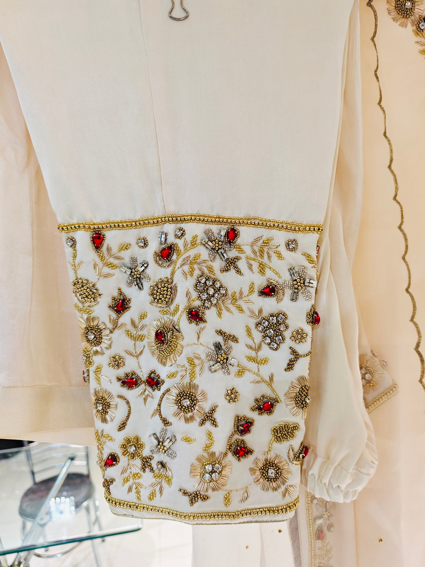 ATHARVA HERITAGE Pure Handloom Silk Suit with Complete Hand embroidered Craftsmanship Pakistani Suit~✨🌼 SKO0012