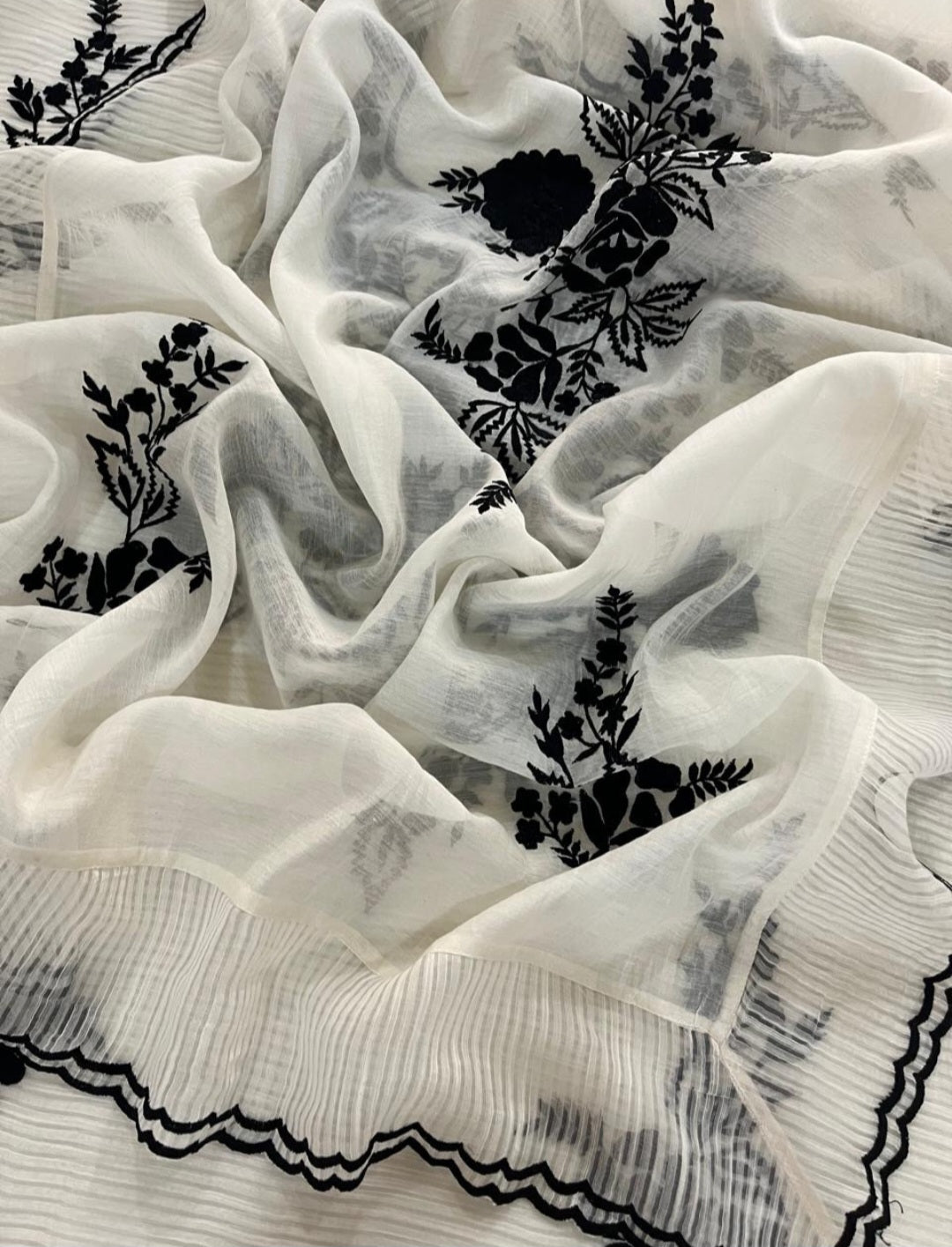 PURE striped Mul CHANDER SILK French Know SUIT CH5455(A) White n Black