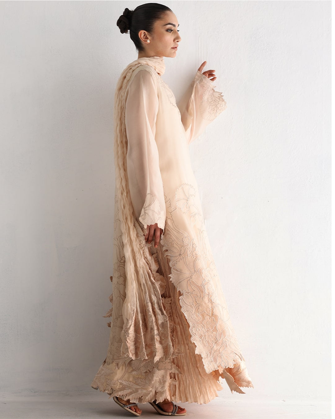 Sheer Luxury Ready to Wear Pakistani Suit SLP0022