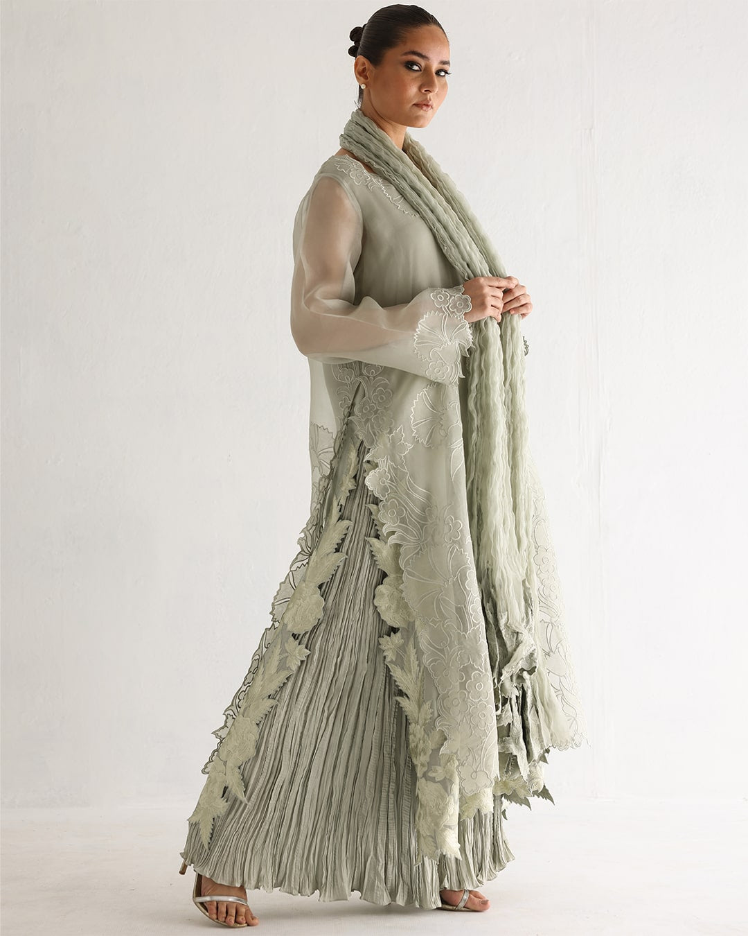 Sheer Luxury Ready to Wear Pakistani Suit SLP0022