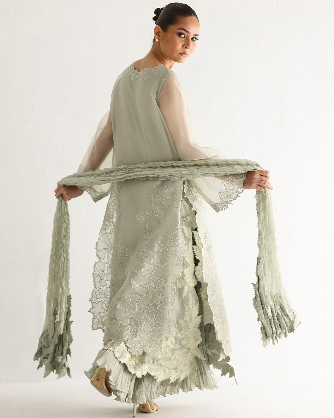 Sheer Luxury Ready to Wear Pakistani Suit SLP0022