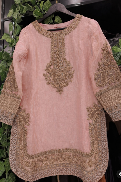 Atharva Heritage ✨Trousseau Collection – Handwoven Tissue Silk Zardozi Ensemble Front Embroidery ✨ PTSTHZ567