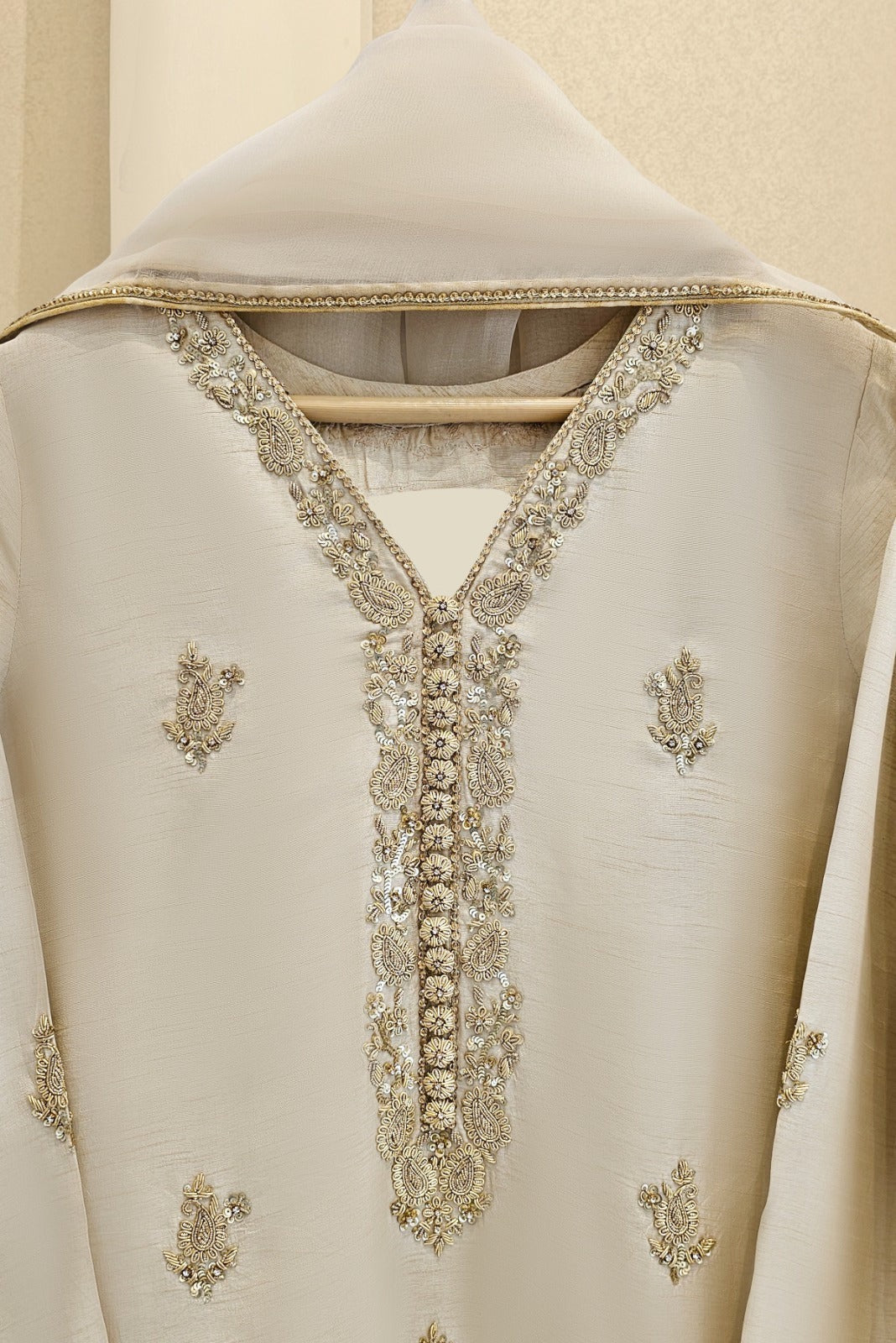 Zareen – Timeless Elegance by Atharva Heritage ZKR001