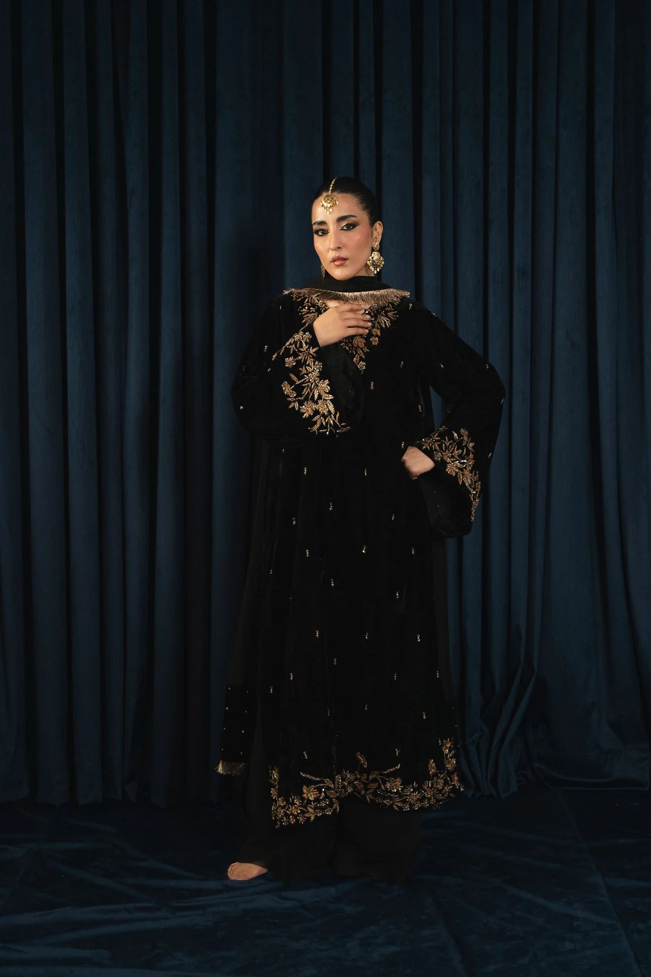 Atharva Heritage Black Pure Silk Velvet Pakistani Suit with Hand Zardozi Embroidery SVHZ7632