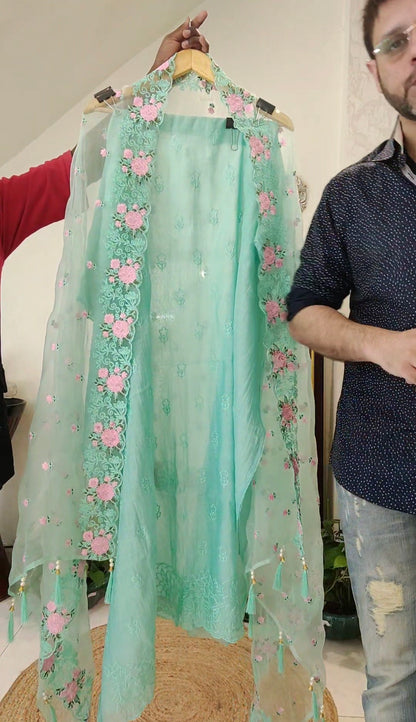 PURE MUL CHANDERI AND ORGANZA EDITS LC1701 SEA GREEN
