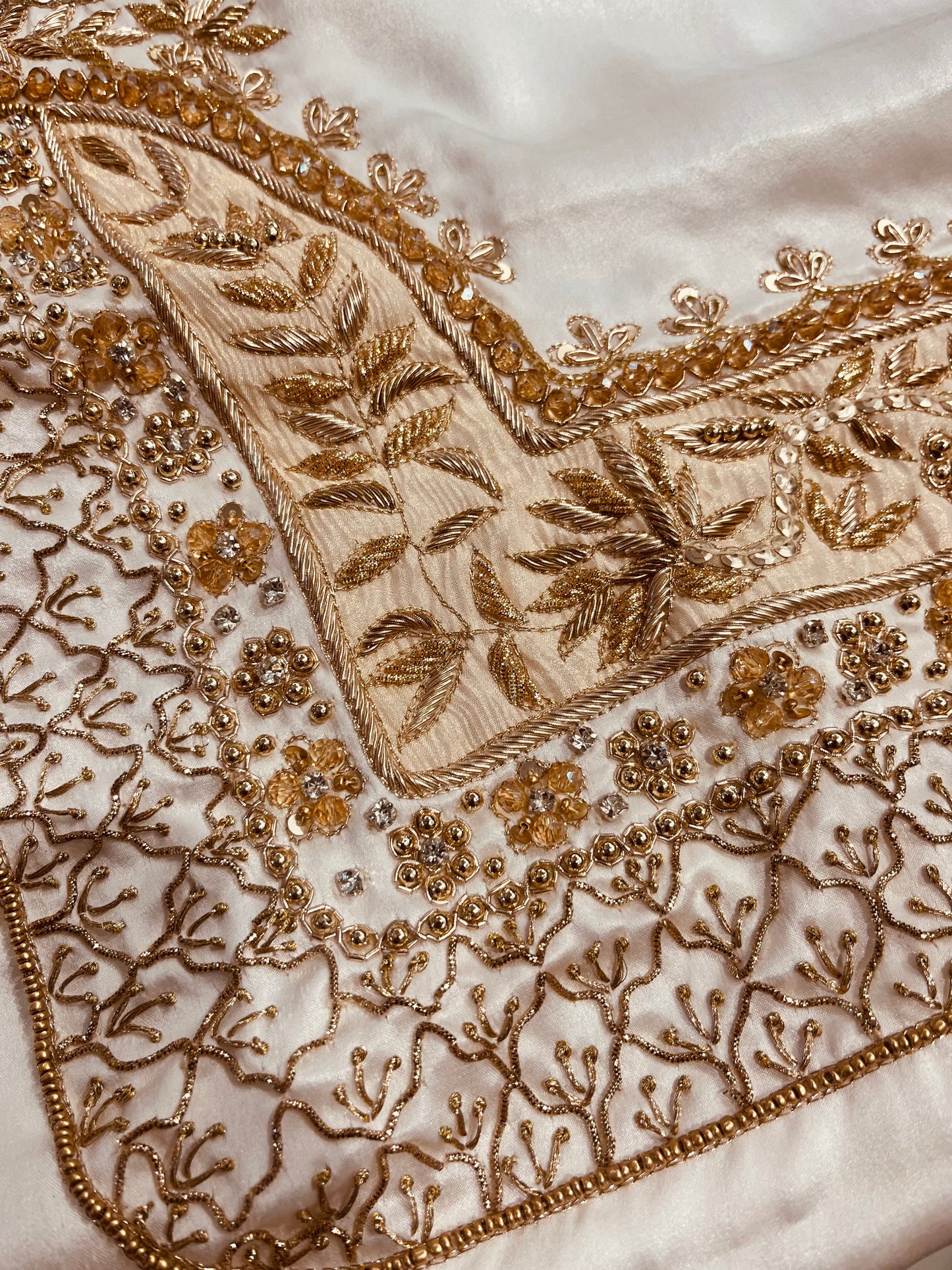 Atharva Heritage ✨Trousseau Collection – Handwoven Pure Silk 80 Grams Zardozi Pakistani Ensemble ✨ PTSTHZ567