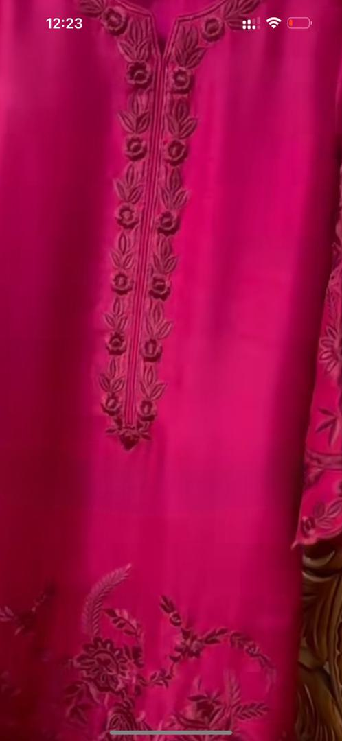 Atharva Heritage “Stunning Pure Raw Silk Pakistani Suit with French Thread Embroidery, Silk Organza Dupatta & Pure Crepe Pants – Fully Stitched from Small to 9XL”