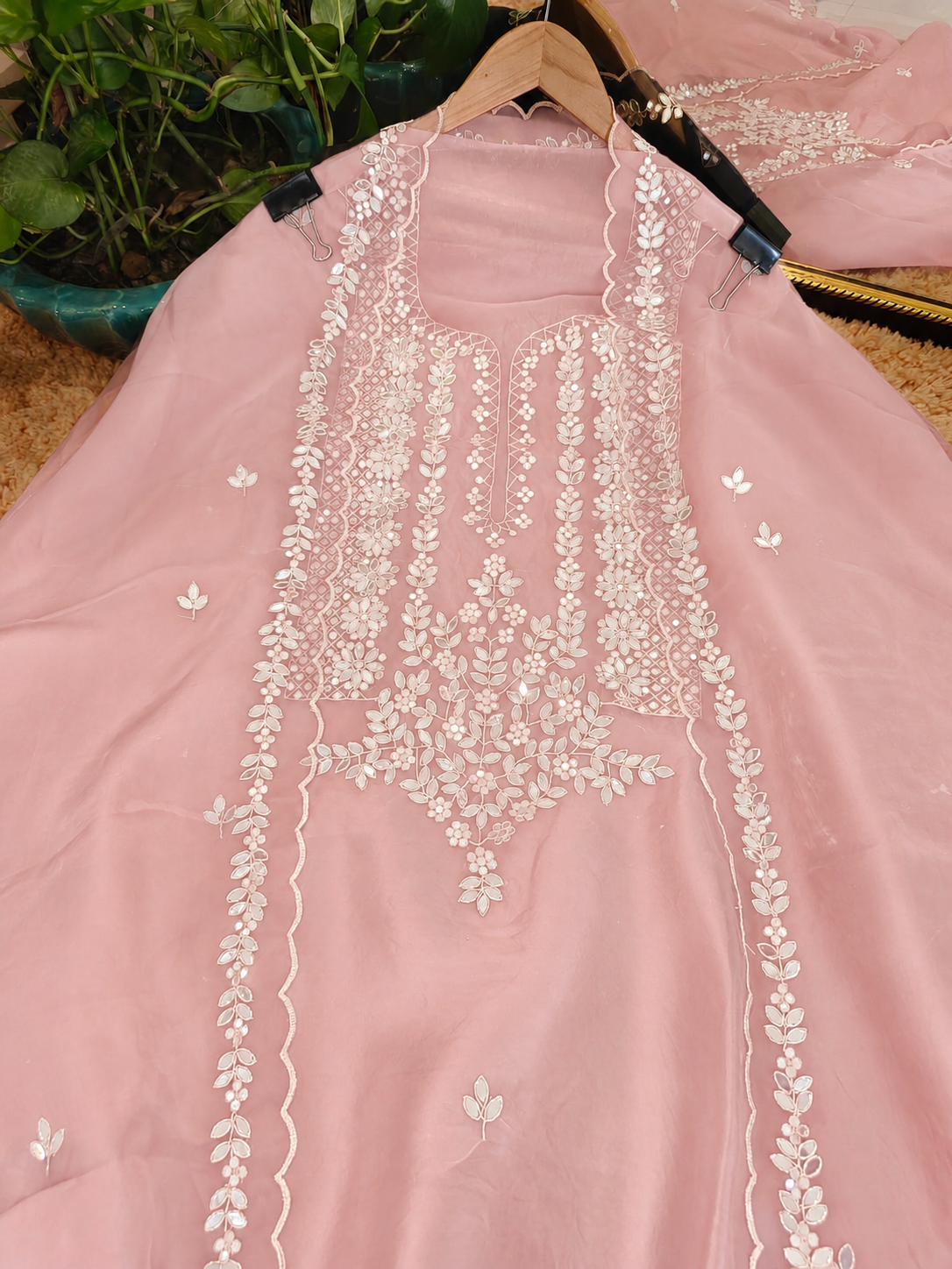 ATHARVA HERITAGE SHEER LUXURY HAND MIRROR EMB SUIT SHEER0027 Pink
