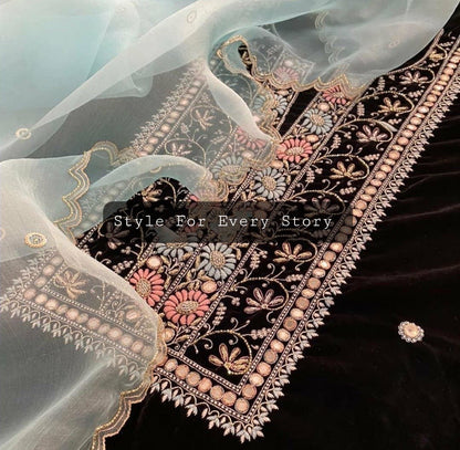 Atharv Heritage – Makmal Collection: The Silk Velvet Regalia MSV151