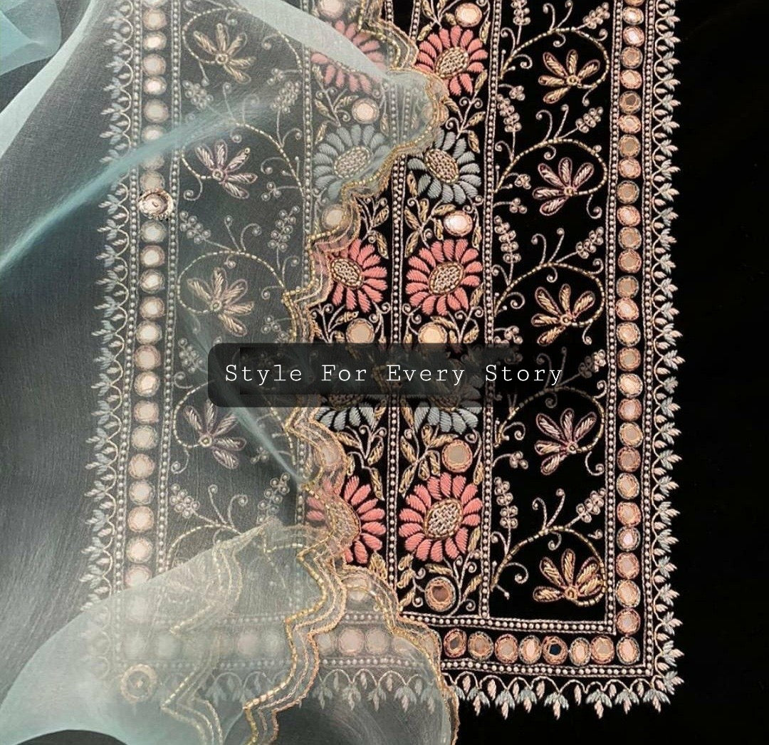 Atharv Heritage – Makmal Collection: The Silk Velvet Regalia MSV151