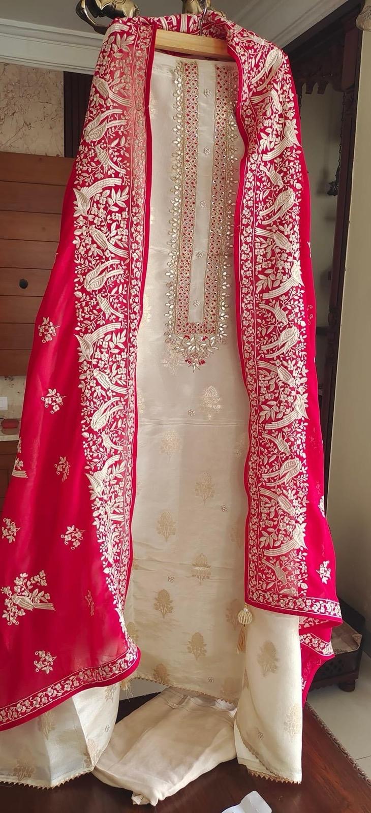 Atharva Heritage stunning Silk Kurta with Pure Silk Organza Parsi Dupatta AH1813PG562