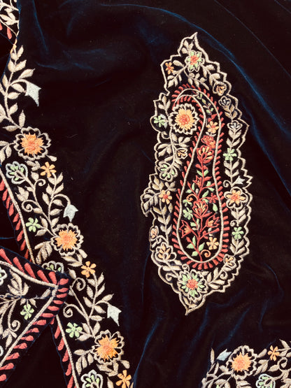 Atharva Heritage/Kashmiri Embroidered The Winter Velvet 2024 Edits EM1033