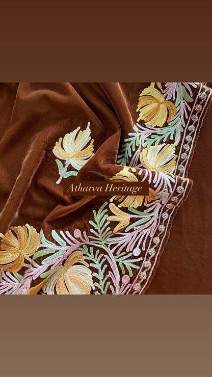 Atharva Heritage/Kashmiri Embroidered The Winter Velvet Edits VLO0161