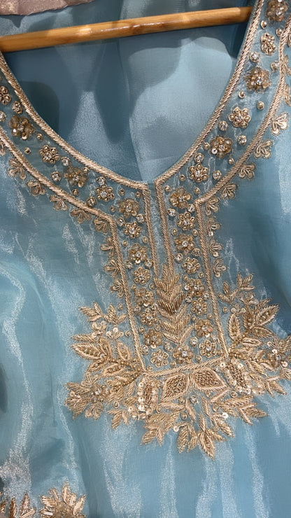 Atharva Heritage ✨Trousseau Collection – Handwoven Tissue Silk Zardozi Ensemble Front Embroidery ✨ PTSTHZ567