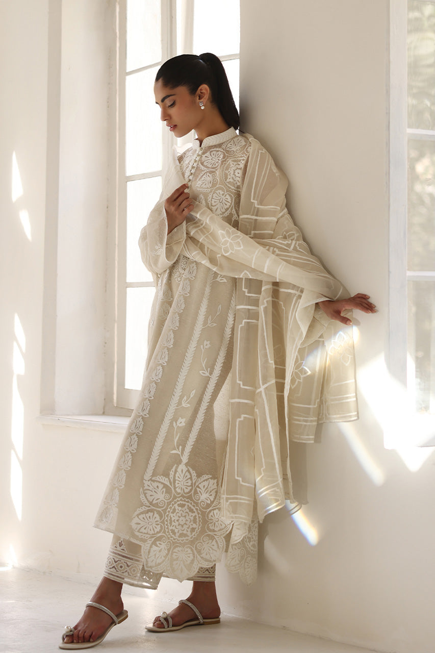 Sheer Luxury Ready to Wear Pakistani Suit SLP0026