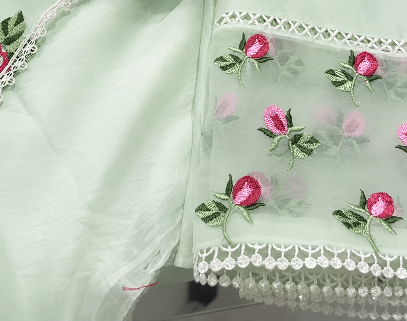 Atharva Heritage White Hand-Embroidered Pure Chanderi Silk Pakistani Suit with Organza Dupatta & Cross-Stitch Detailing CHO0010
