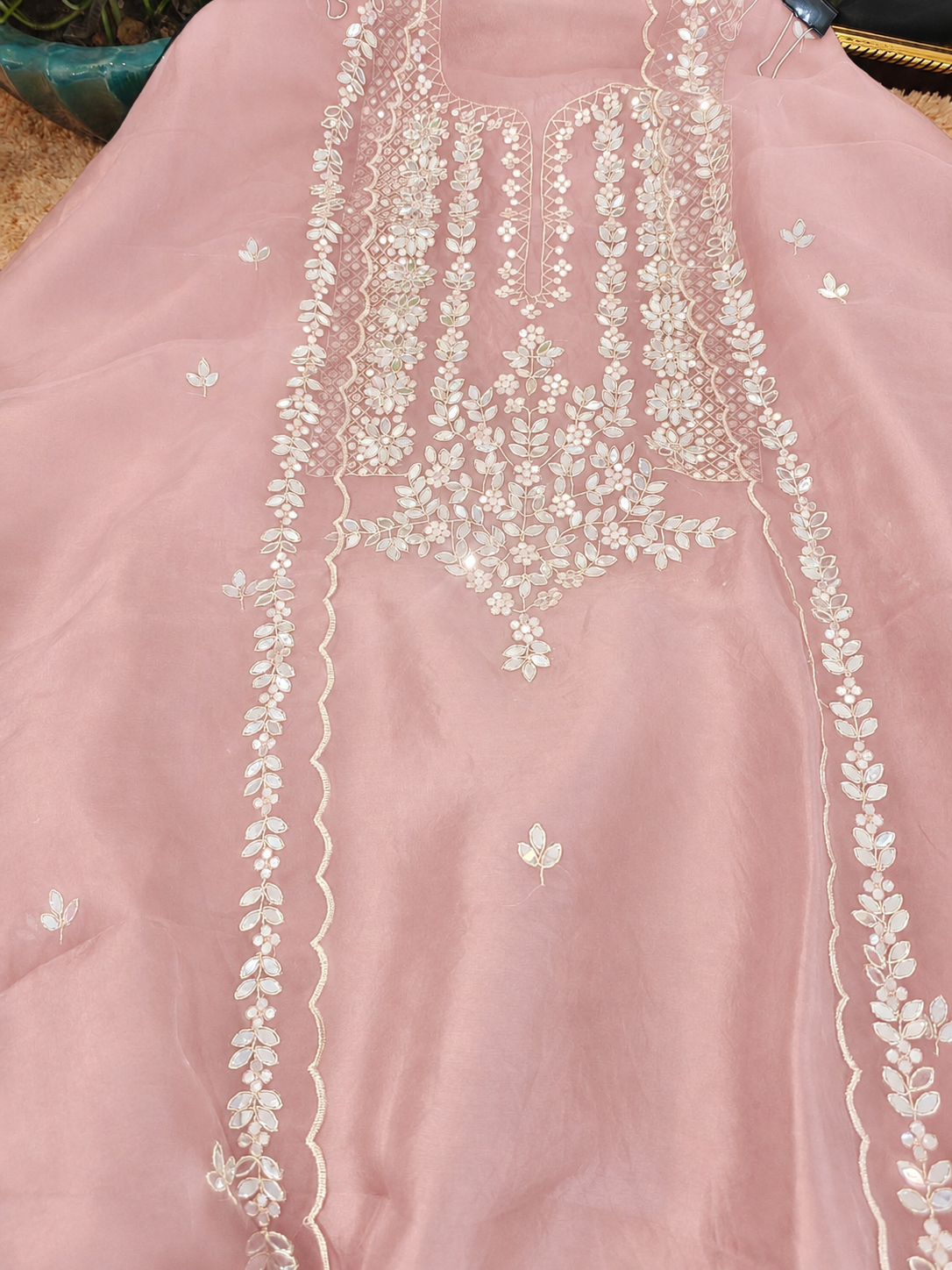 ATHARVA HERITAGE SHEER LUXURY HAND MIRROR EMB SUIT SHEER0027 Pink