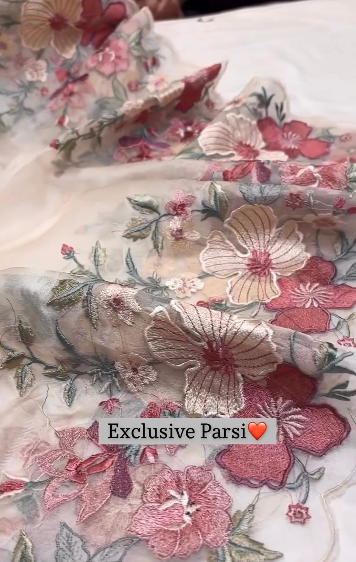 SHEER LUXURY PARSI GARA FLORAL SUIT SHEER0015