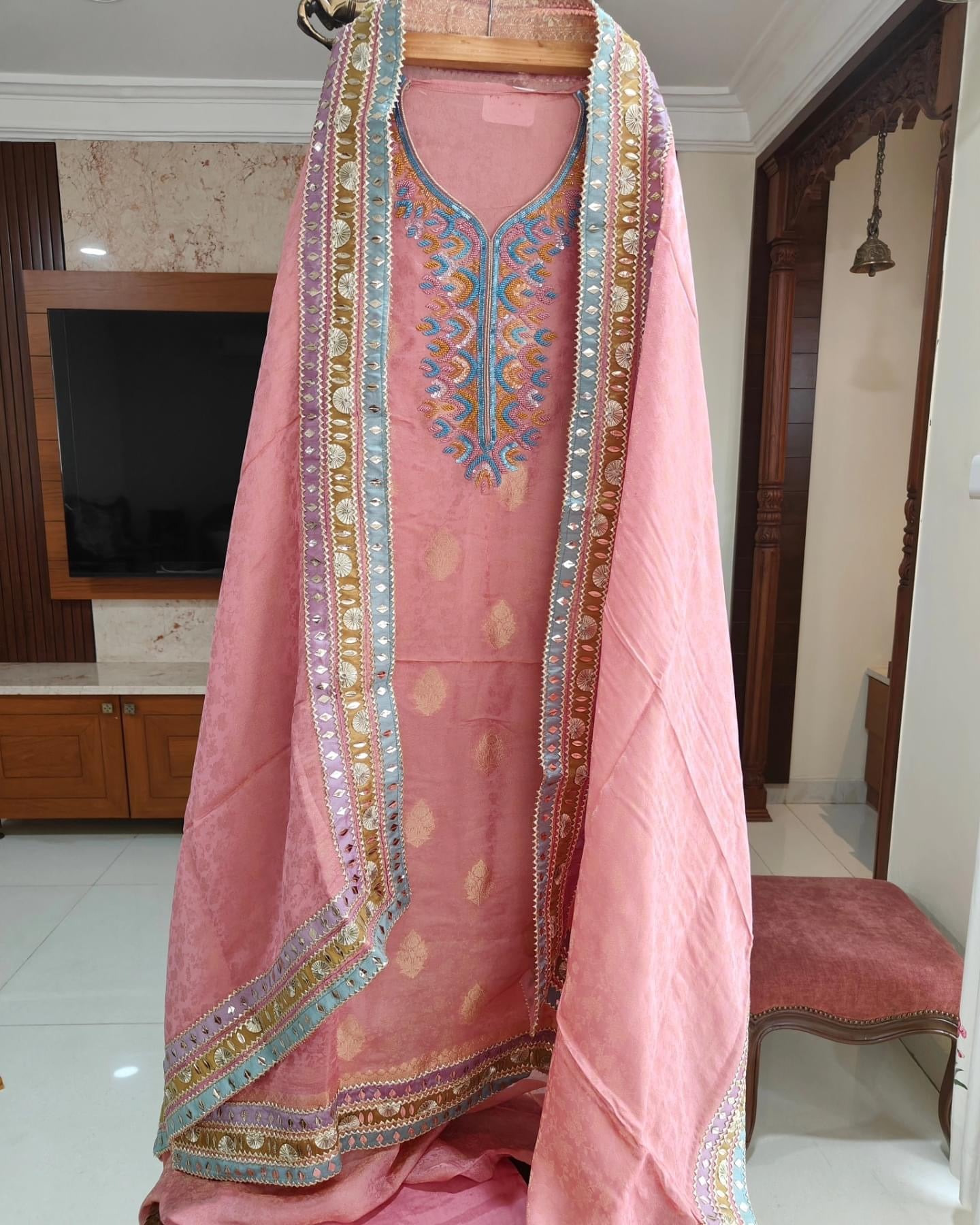 Atharva Heritage stunning Silk Kurta with Banarasi Silk Dupatta SG002