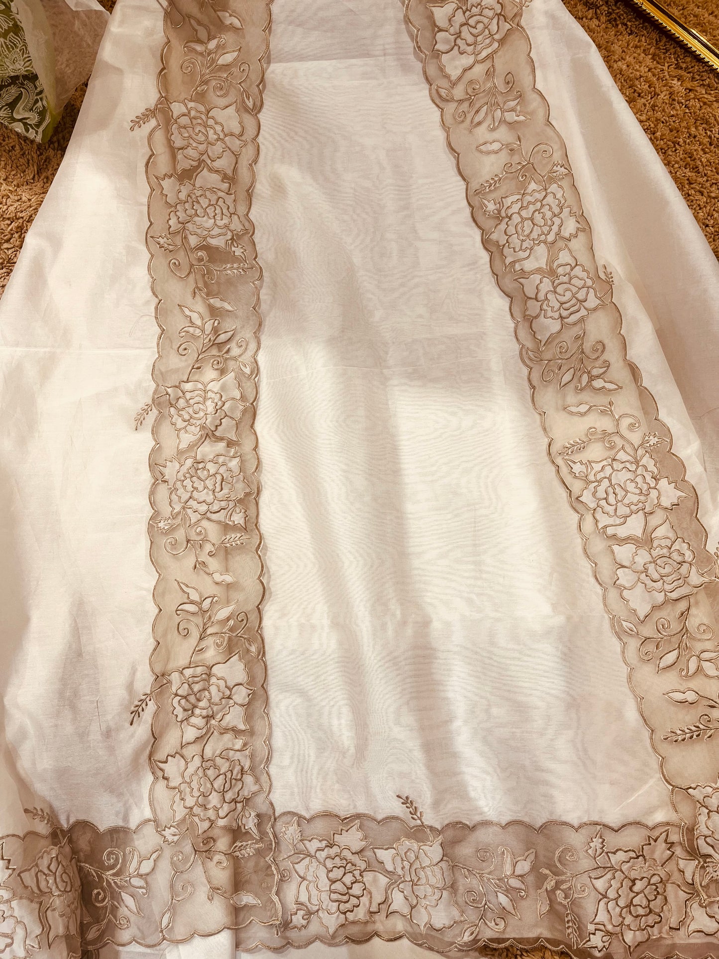 ATHARVA Hand Applique /Cutwork  Embroidery Salwar Kameez/pure Chanderi Silk Shirt & Dupatta/Santoon Bottom/Custom Stitch Unstitch/Plazo/Pant/ CUT8068 Ivory And Water Gold