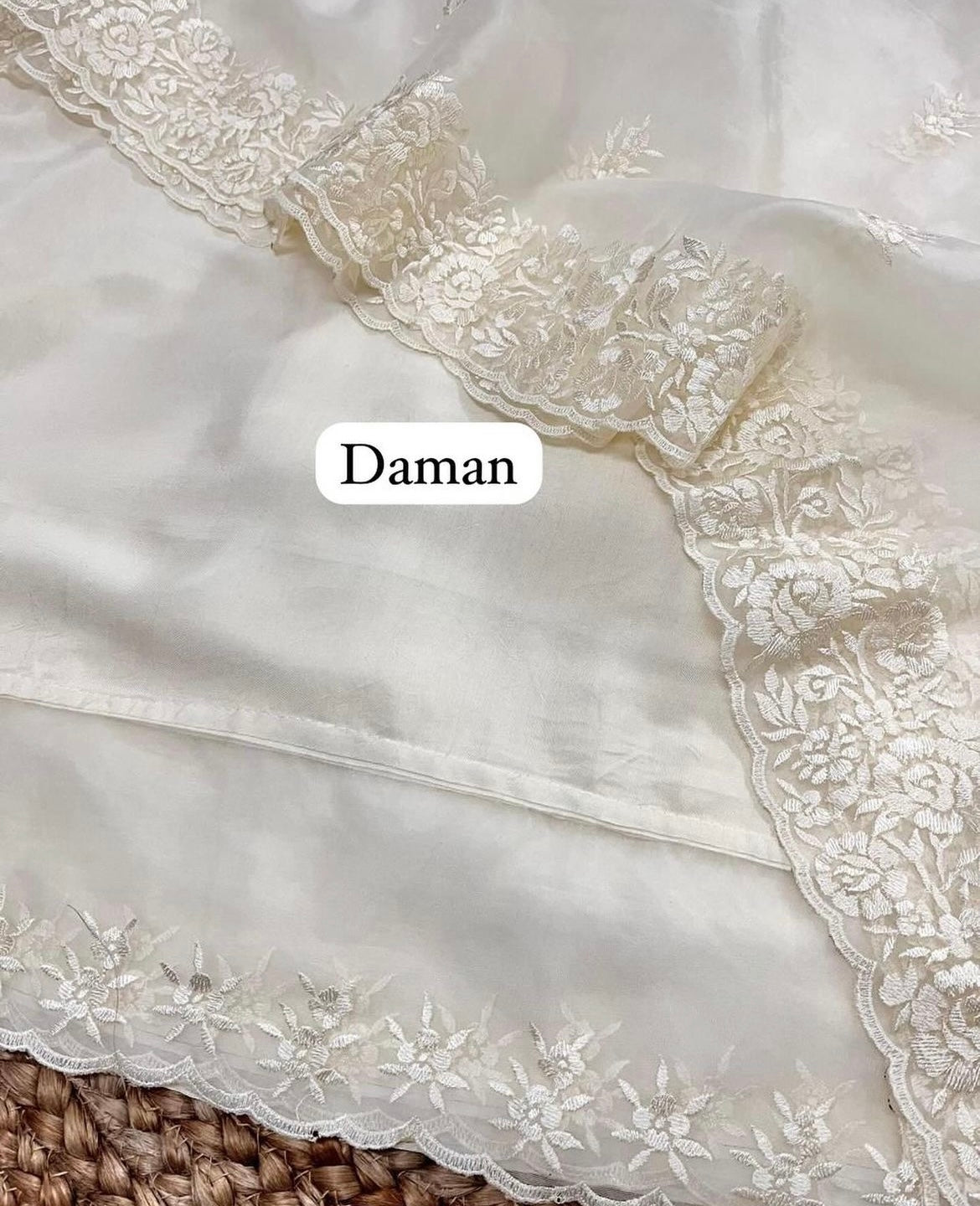 PURE CHANDERI SILK AND ORGANZA EDITS CHO0012