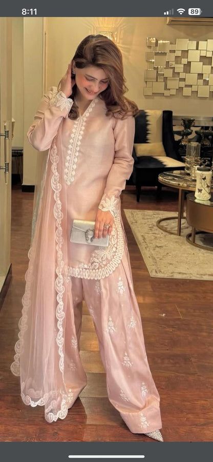 Atharva Heritage Silk Organza Hand-Appliqué Pakistani Co-Ord Set – Three-Piece Designer Ensemble

AH181331712