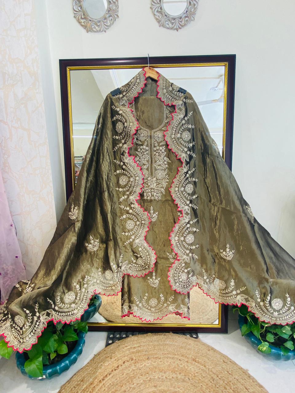 ATHARVA HERITAGE MAHARANI LUXURY TISSUE SILK SUIT MTC00576