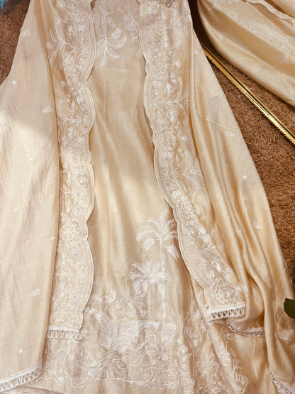 ATHARVA HERITAGE PURE CHANDERI SILK  70 Grams Full Thread Embroidered Kurta Pure Mul Chanderi Full Thread Embroidered Dupatta SUIT MCH0016