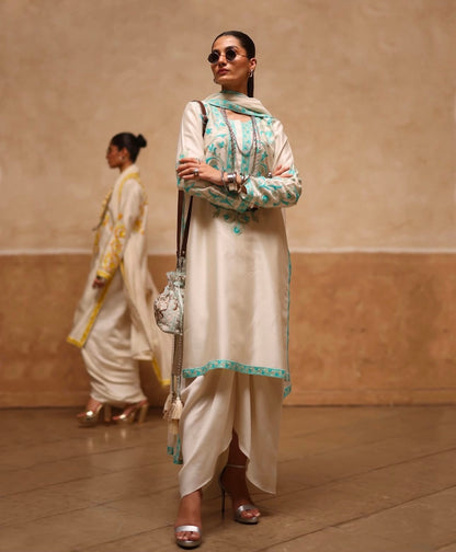 Atharva Heritage Pure Raw Silk Kashmiri Embroidery Ensemble with Organza Dupatta & Crepe Silk Dhoti PRK0071