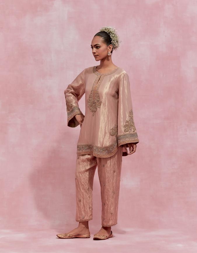 Atharva Heritage ✨Trousseau Collection – Handwoven Tissue Silk Zardozi Ensemble Front Embroidery 2 Pc  With Dhoti Pants Coord Set ✨ PTSTHZ567