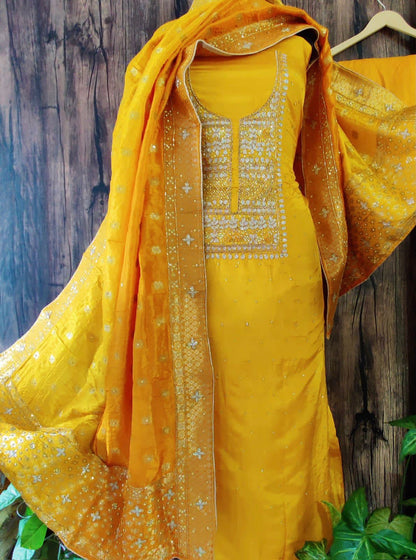 Atharva Heritage stunning Silk Kurta with  Banarasi Dupatta SG006