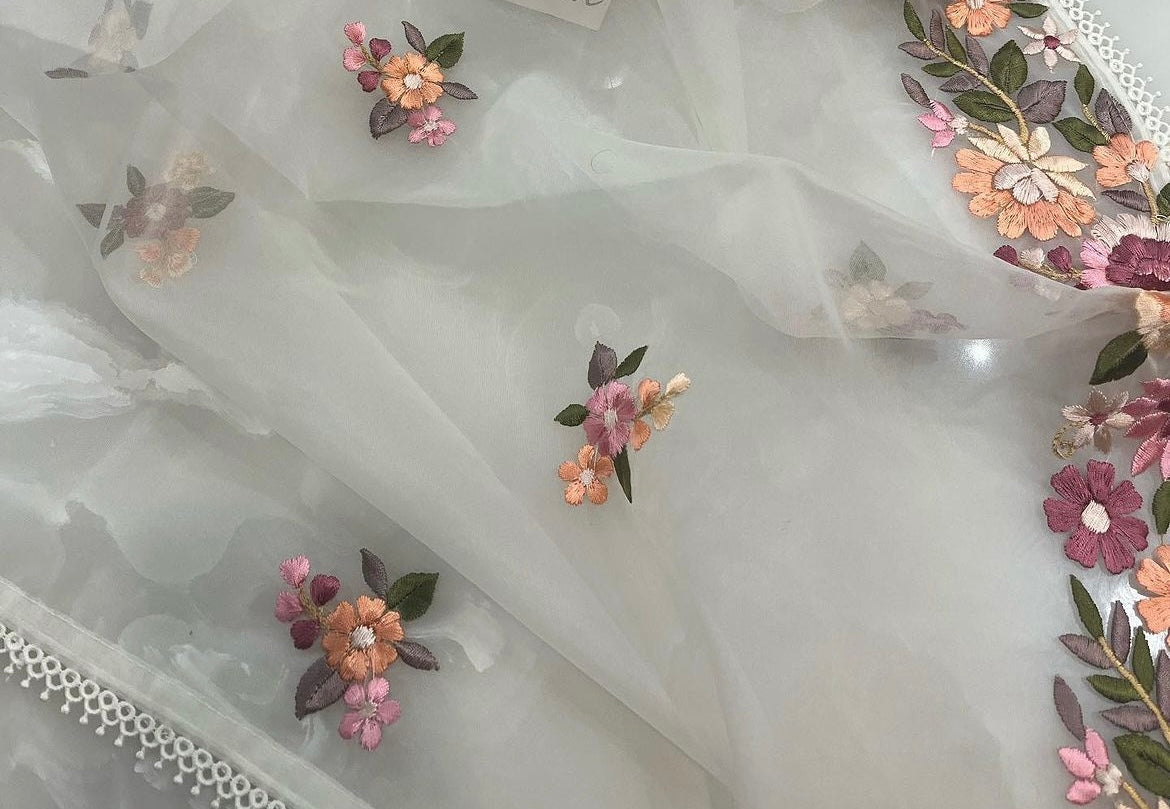 PURE CHANDERI SILK AND ORGANZA EDITS CHO001C Cream