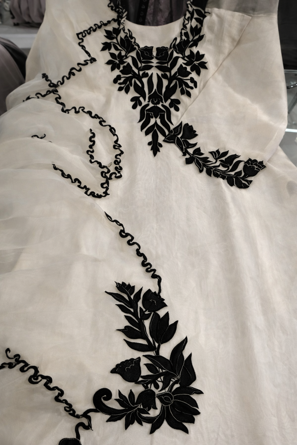 ATHARVA HERITAGE Sheer Luxury Ready to Wear Pakistani Appliqué Suit SLP0507